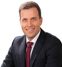 Headshot of Alberto Iniesta of Optravation EnergyConsulting.